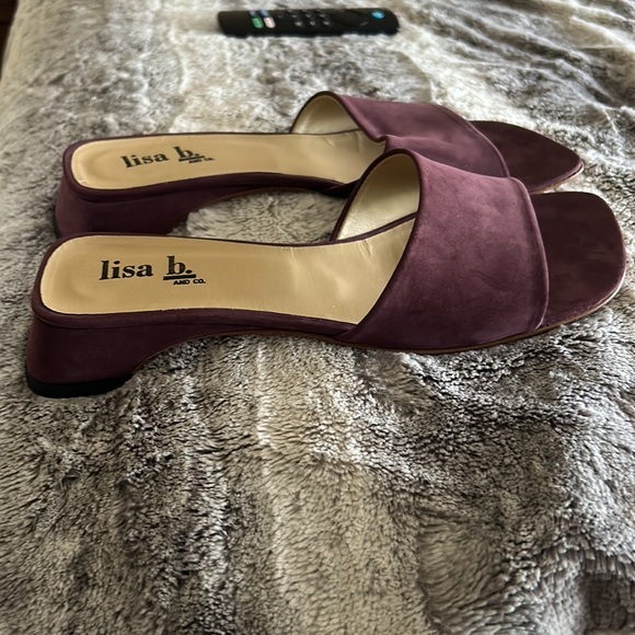 Lisa b suede sandals - eggplant . Gently worn . - Picture 2 of 2